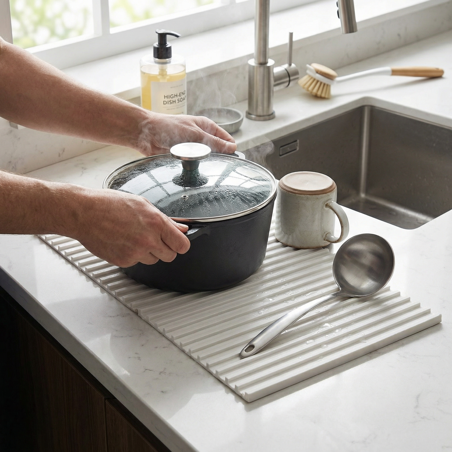 Foldable Silicone Drip Mat – Heat-Resistant Design